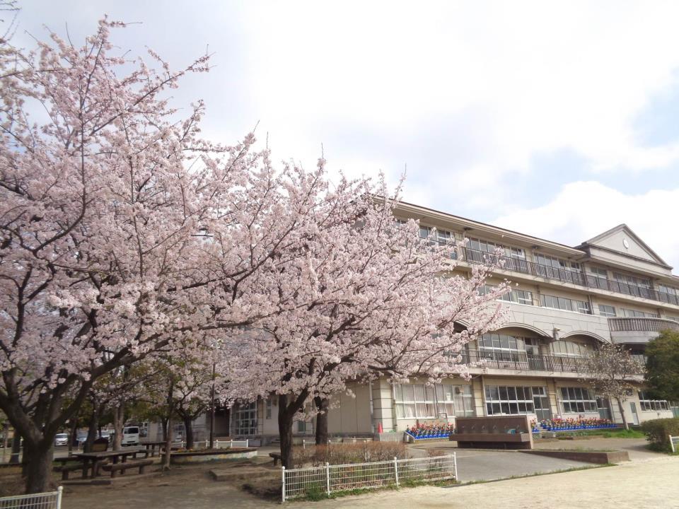 越谷市立花田小学校 トップページ